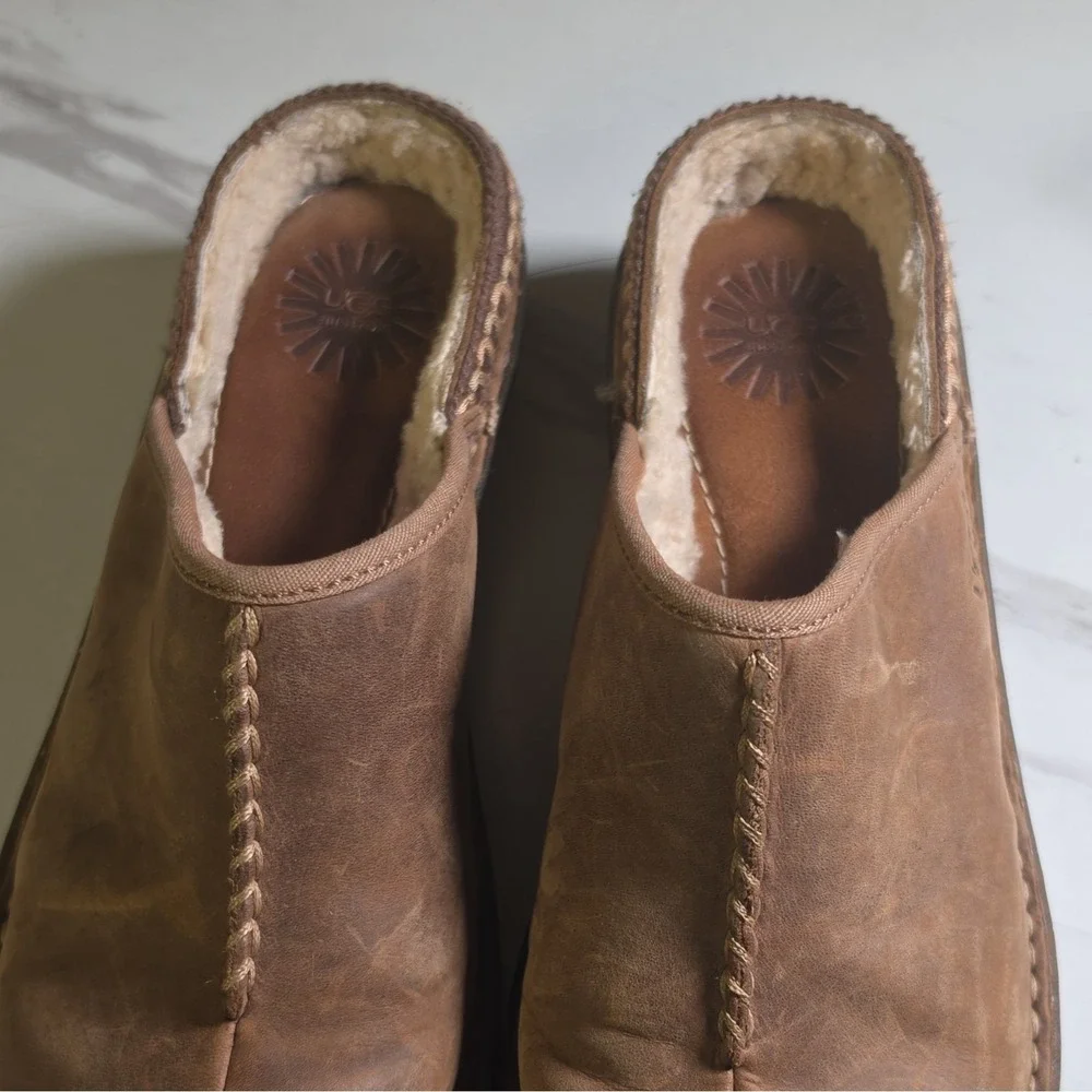 UGG Australia Men's Brown Leather Slip-On Sheepskin Slippers US 9